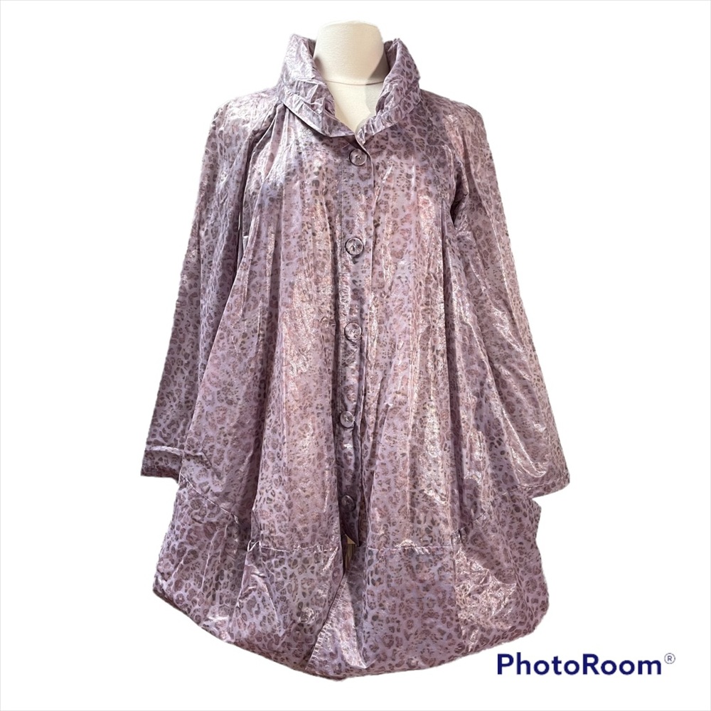 Samuel Dong dusky lilac leopard print raincoat size XS